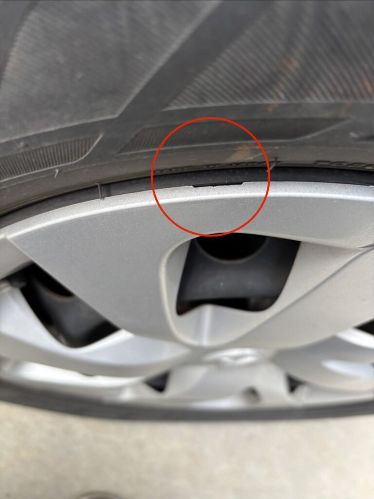 ナットが見えないタイヤの交換方法